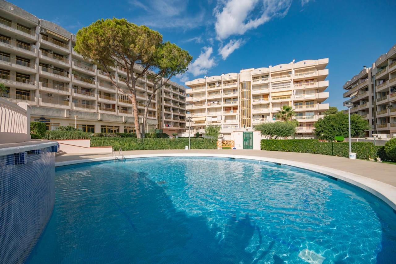 Salou-piscina-playa Port Aventura1 Apartment Salou